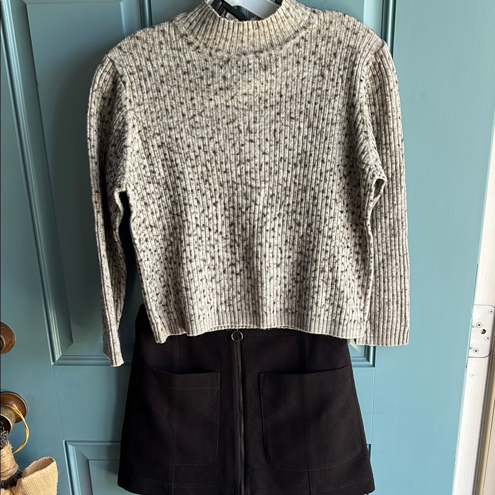Cozy Gray Ribbed Sweater w/ Skirt BUNDLE
